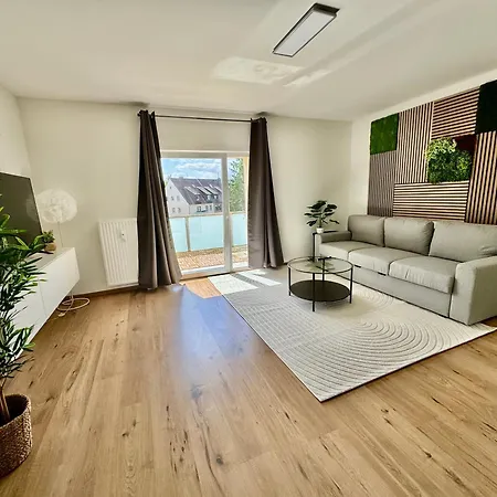 Fewo-palmtrees 4 - Grosse Moderne 2 Zimmerwohnung Mit Sued-west Balkon In Gladbeck-mitte Naehe Movie Park Und Arena Aufschalke Гладбек