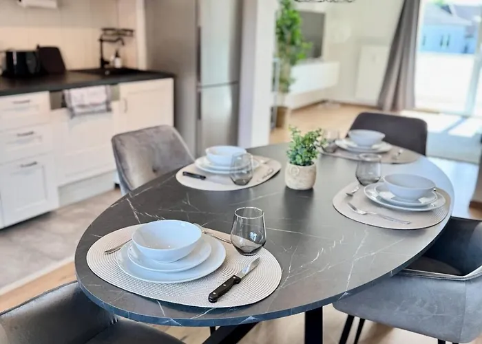 דירה Fewo-palmtrees 4 - Grosse Moderne 2 Zimmerwohnung Mit Sued-west Balkon In Gladbeck-mitte Naehe Movie Park Und Arena Aufschalke *